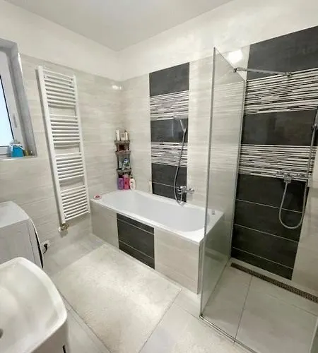 Brookforest Belvarosi דירה דברצן
